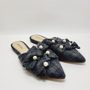 Gianni Bini Women's Size 7.5M Mule Flats Plaid-Wool with Pearls Pointed Toe Shoe
